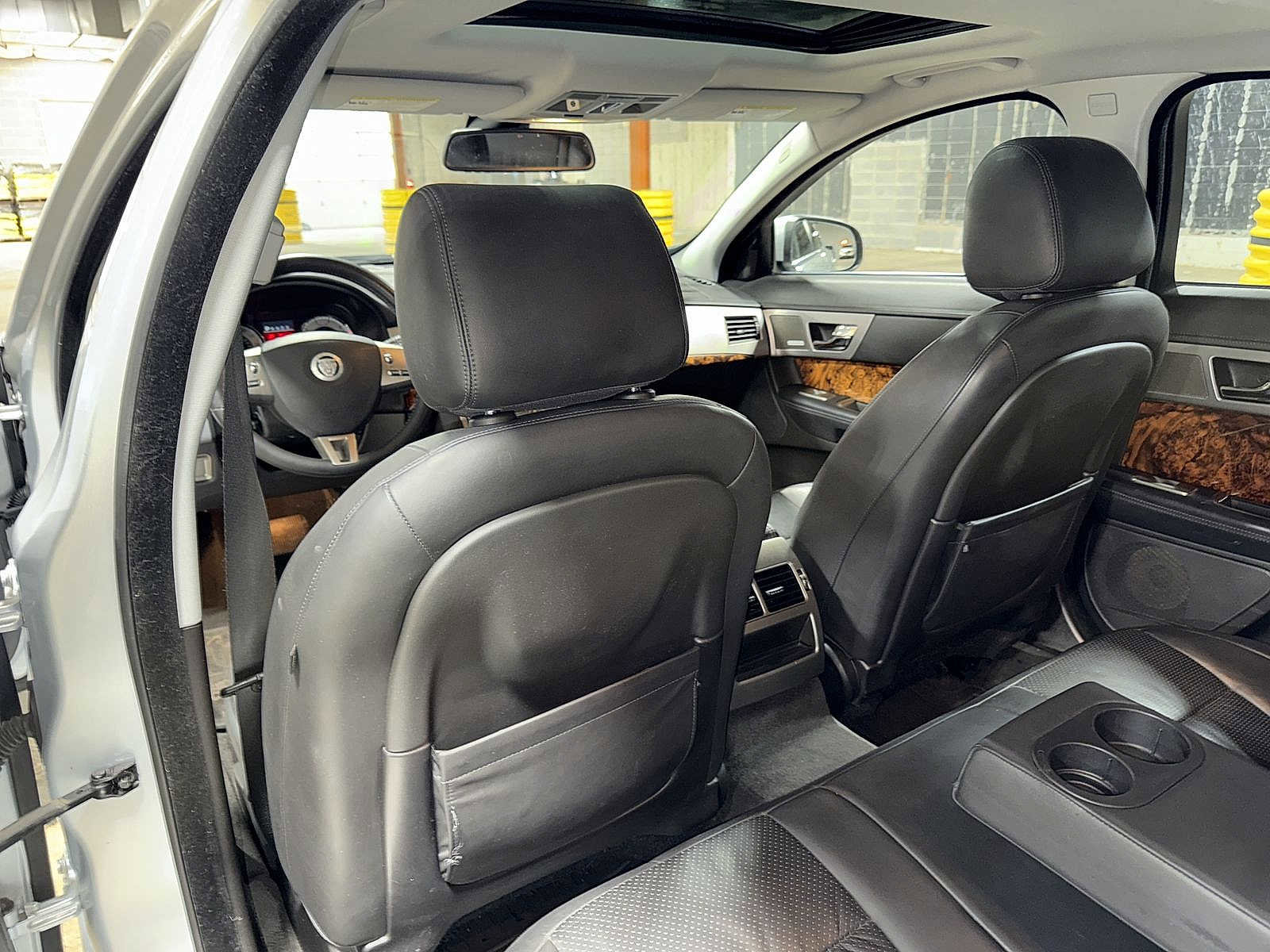 Used 2009 Jaguar XF Supercharged image 28