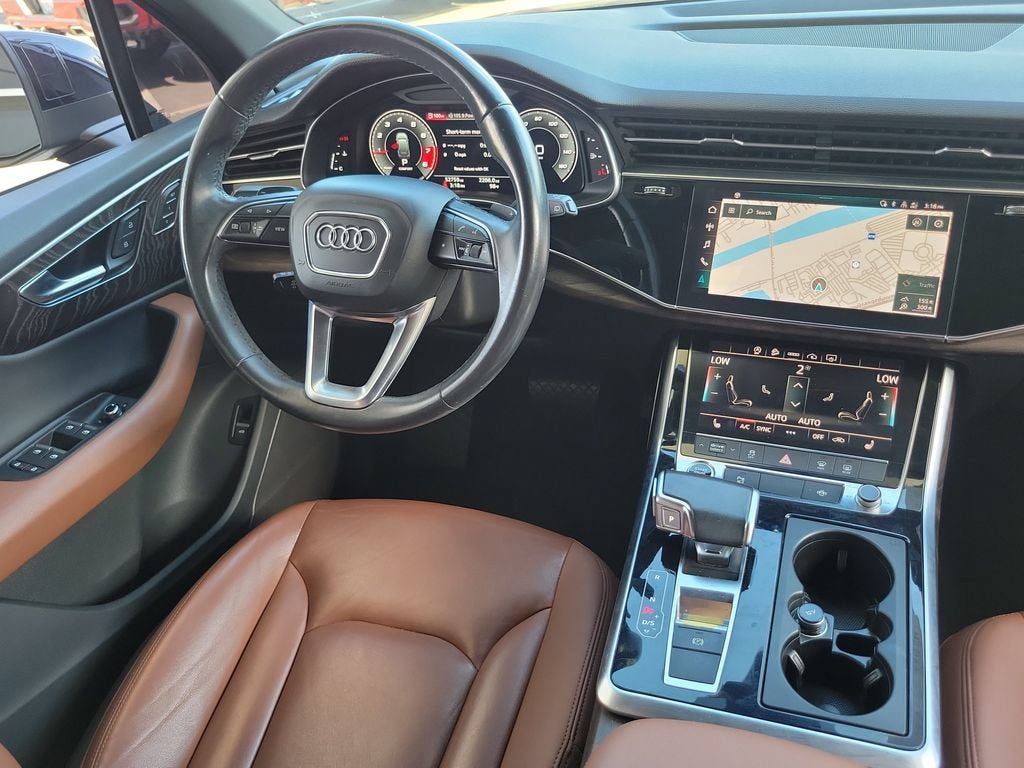 Used 2021 Audi Q7 2.0T Premium w/ Convenience Package AWD/4WD image 11