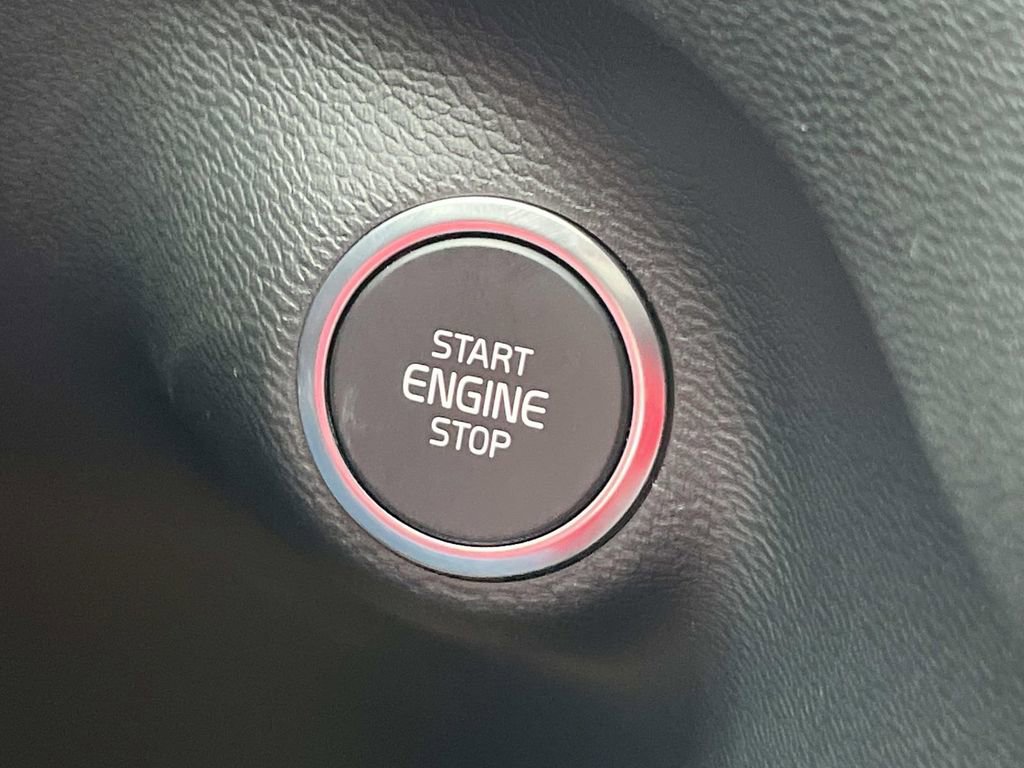 New 2026 Volvo XC40 B4 Core w/ Climate Package image 33