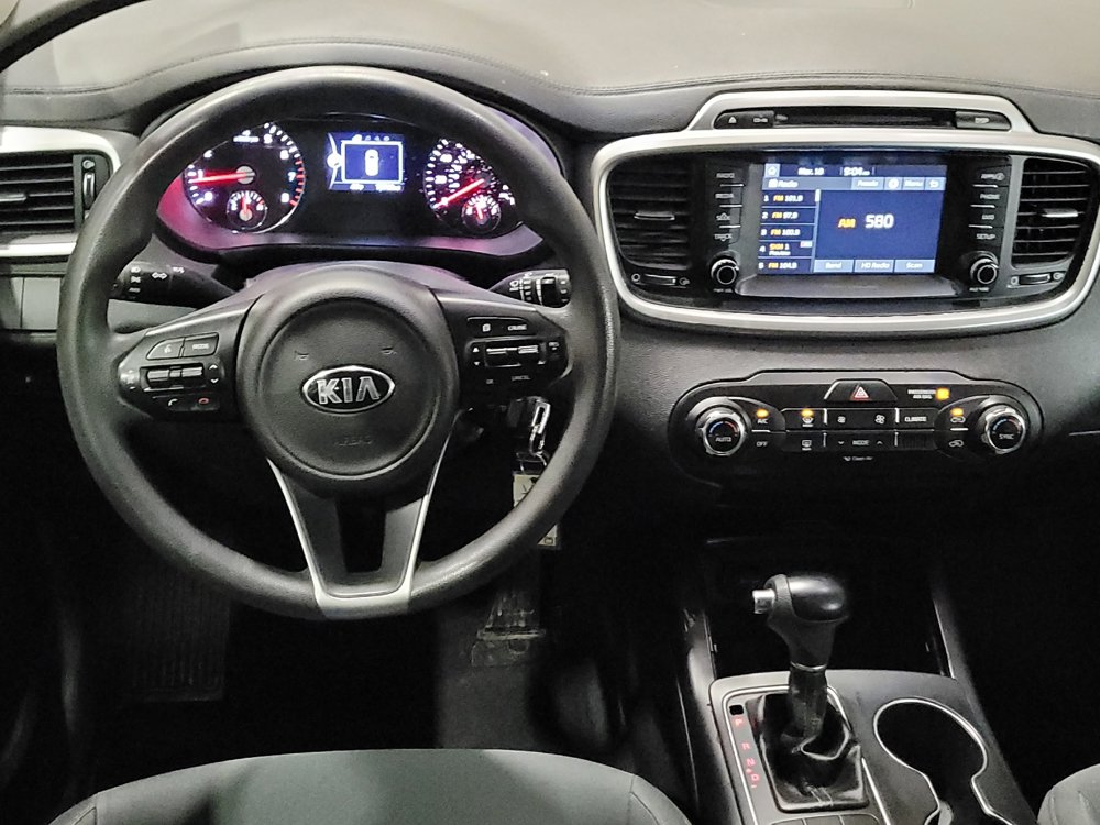 Used 2018 Kia Sorento LX image 22