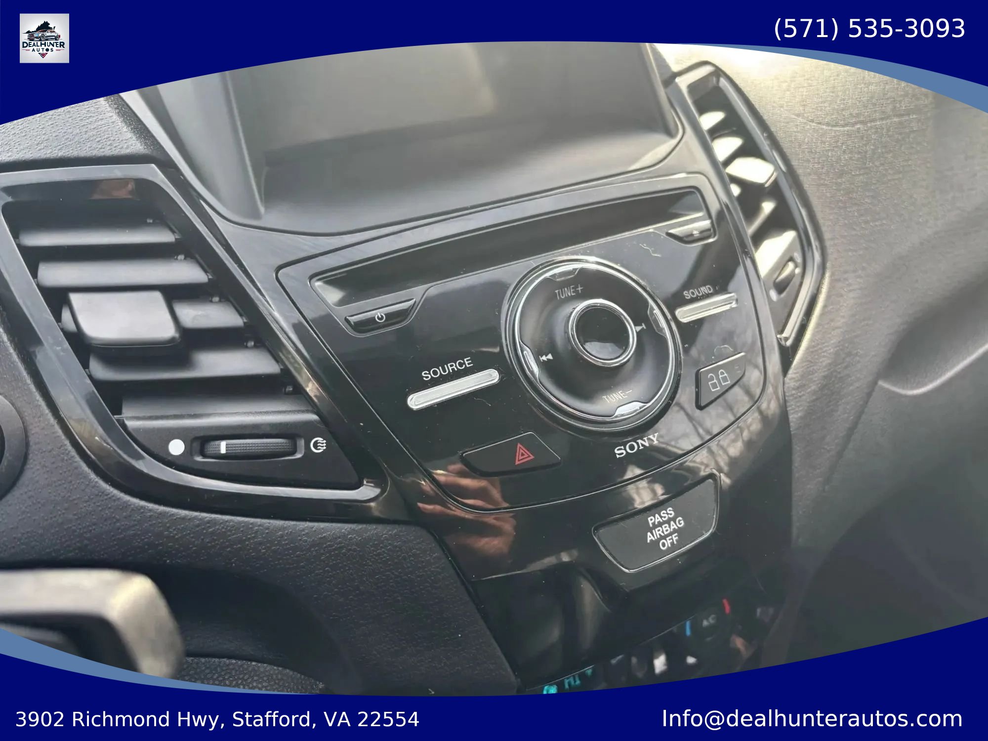 Used 2016 Ford Fiesta Titanium FWD image 24