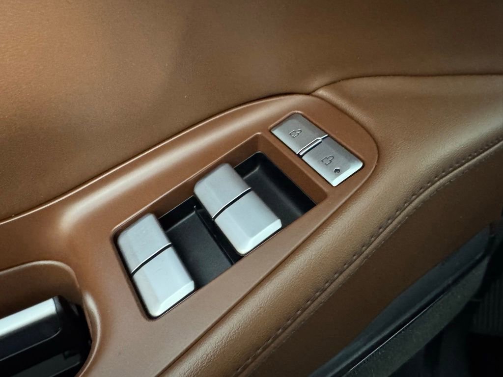 Certified 2025 Lincoln Navigator Reserve image 39