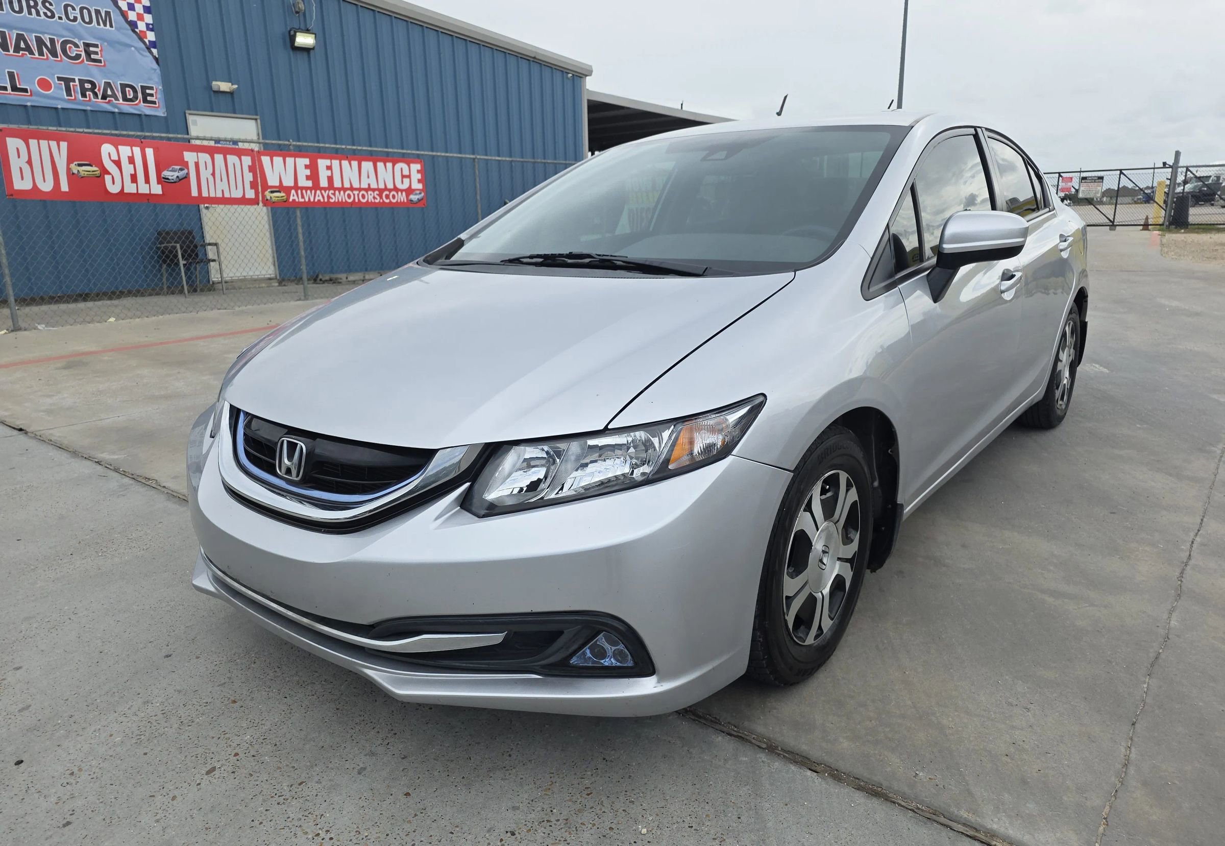 Used 2015 Honda Civic Hybrid Sedan image 3