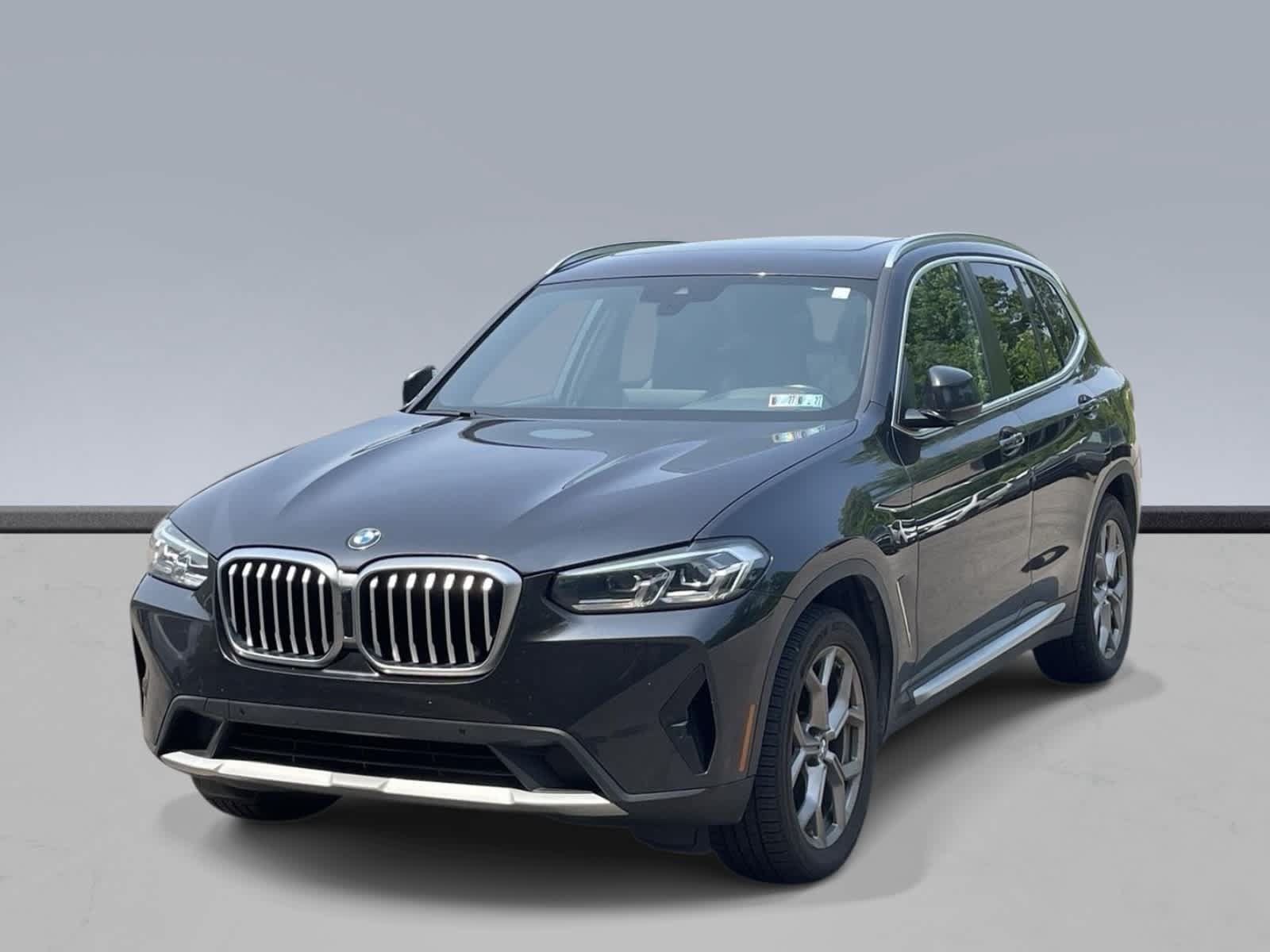 Used 2022 BMW X3 xDrive30i w/ Premium Package 2 (ZPA) AWD/4WD image 1