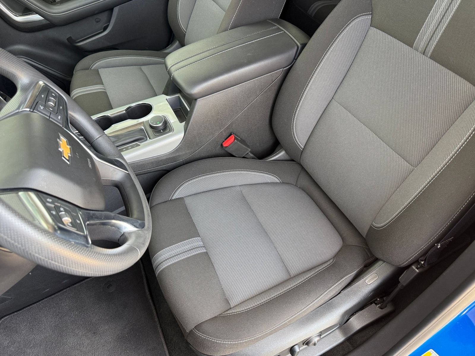 Used 2025 Chevrolet Blazer LT FWD image 36