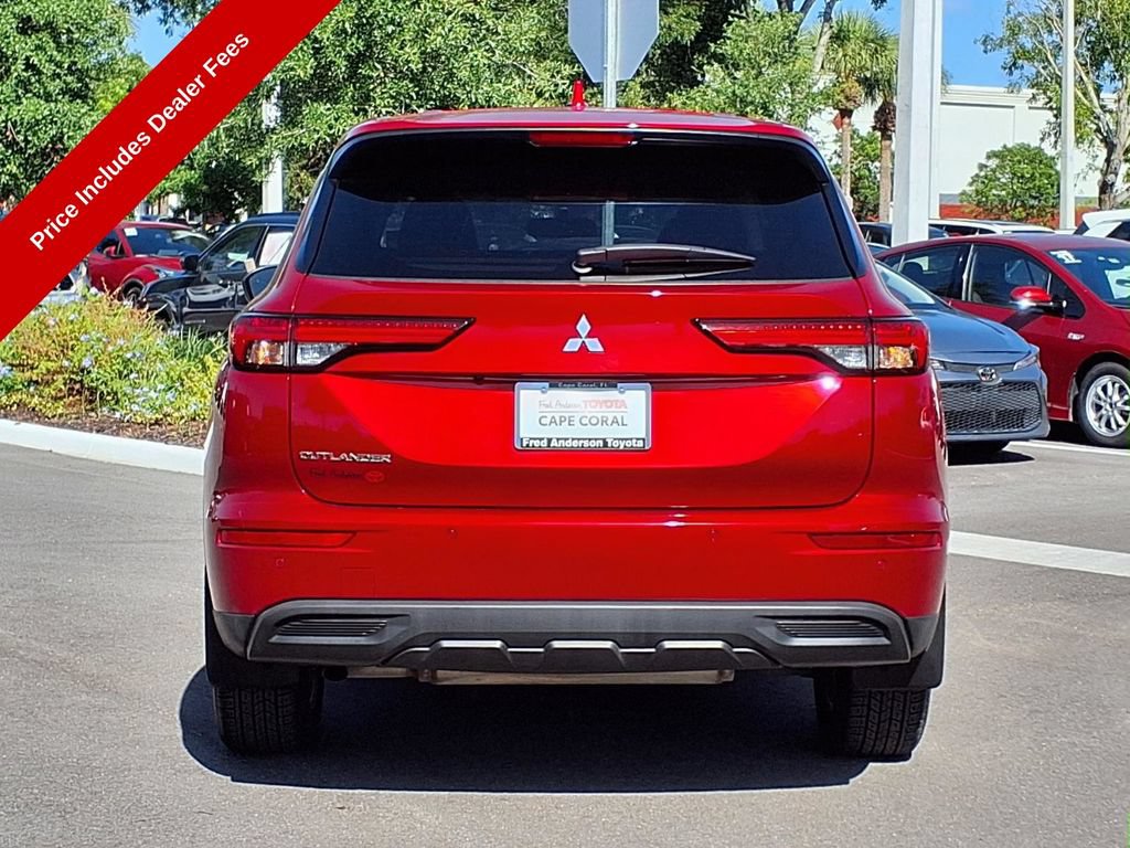 Used 2024 Mitsubishi Outlander ES FWD image 6