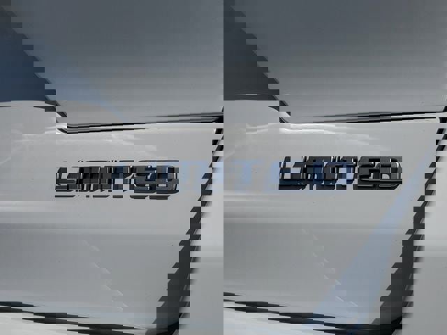 Certified 2025 Jeep Grand Cherokee Limited w/ Luxury Tech Group II image 9