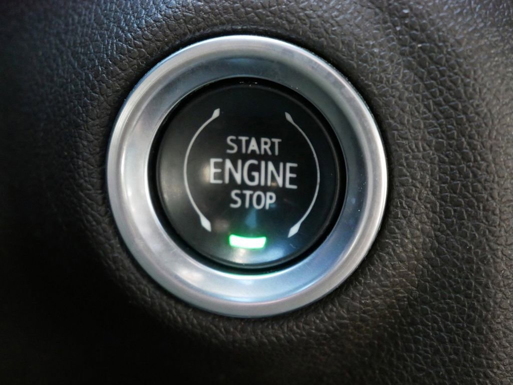 Used 2021 GMC Sierra 1500 SLT w/ SLT Premium Package image 23