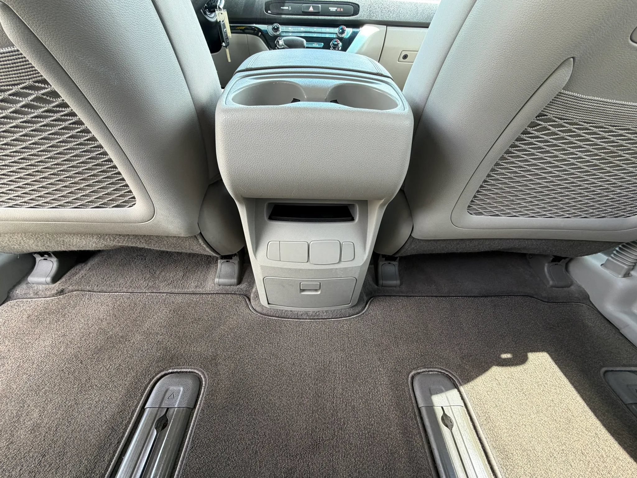 Used 2019 Kia Sedona LX FWD image 33