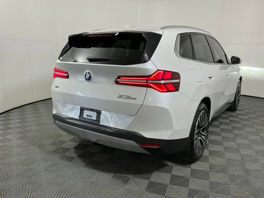 Certified 2025 BMW X3 xDrive30i w/ Premium Package AWD/4WD image 5