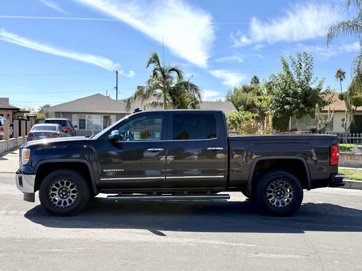 Used 2015 GMC Sierra 1500 SLT w/ SLT Crew Cab Value Package image 7