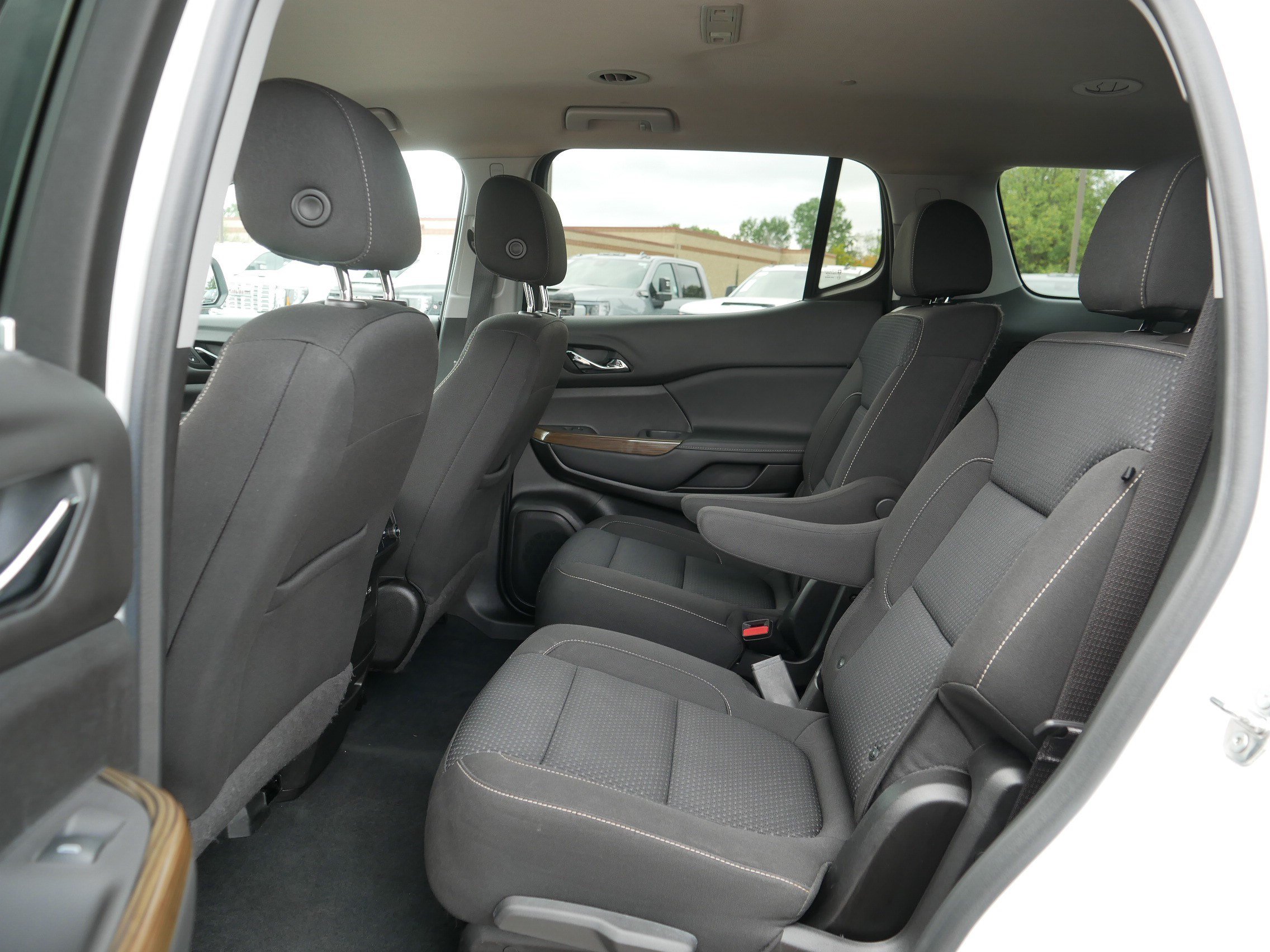 Used 2022 GMC Acadia SLE w/ Driver Convenience Package AWD/4WD image 35
