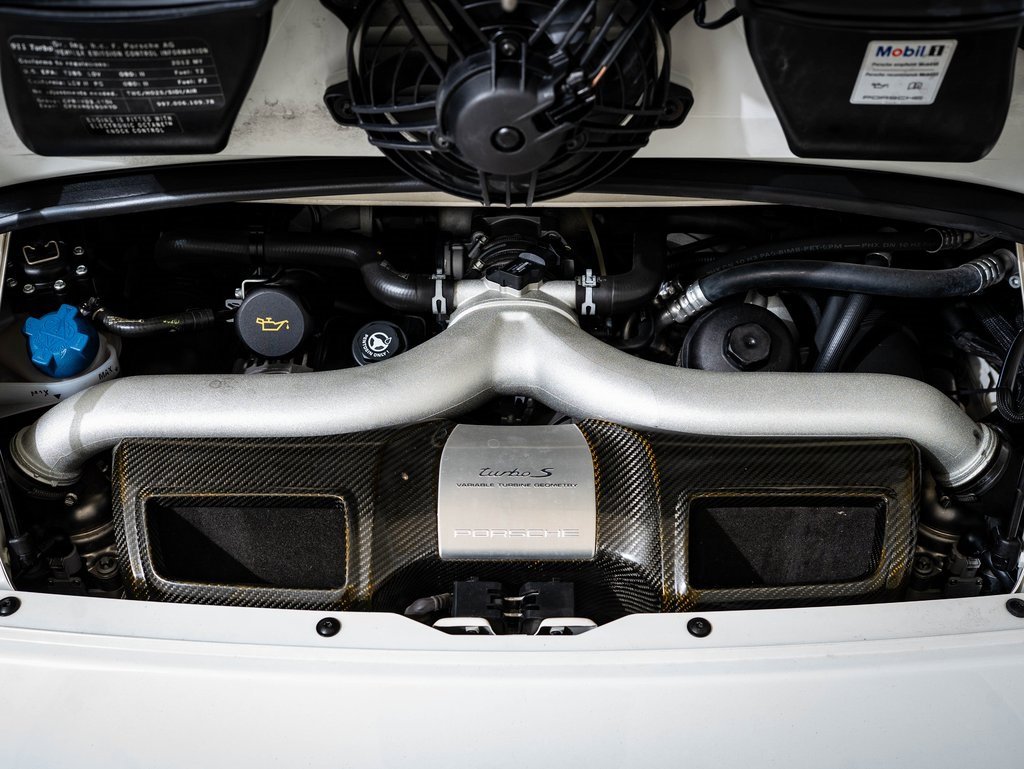 Used 2012 Porsche 911 Turbo S image 25