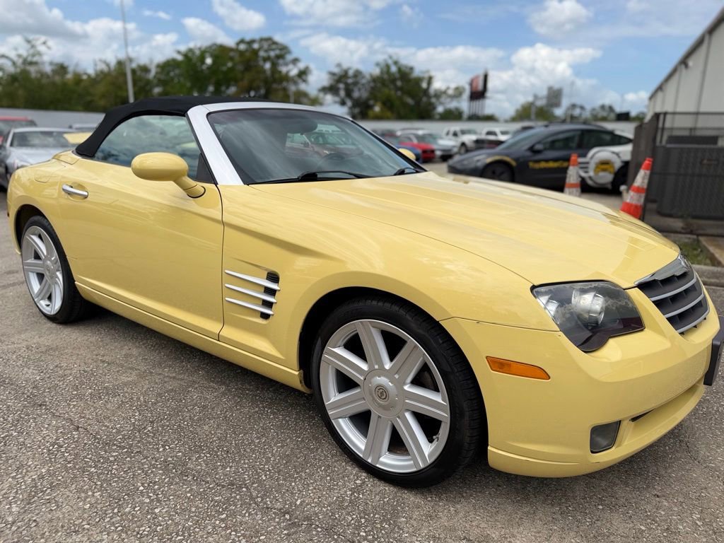 Used 2005 Chrysler Crossfire Limited image 7