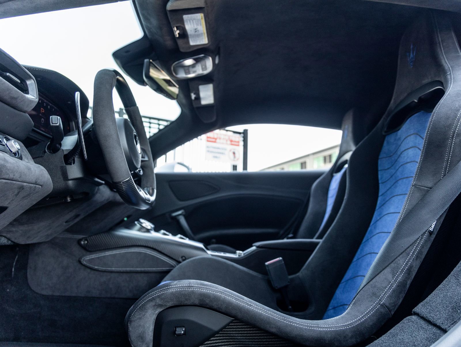 Used 2022 Maserati MC20 Coupe RWD image 32