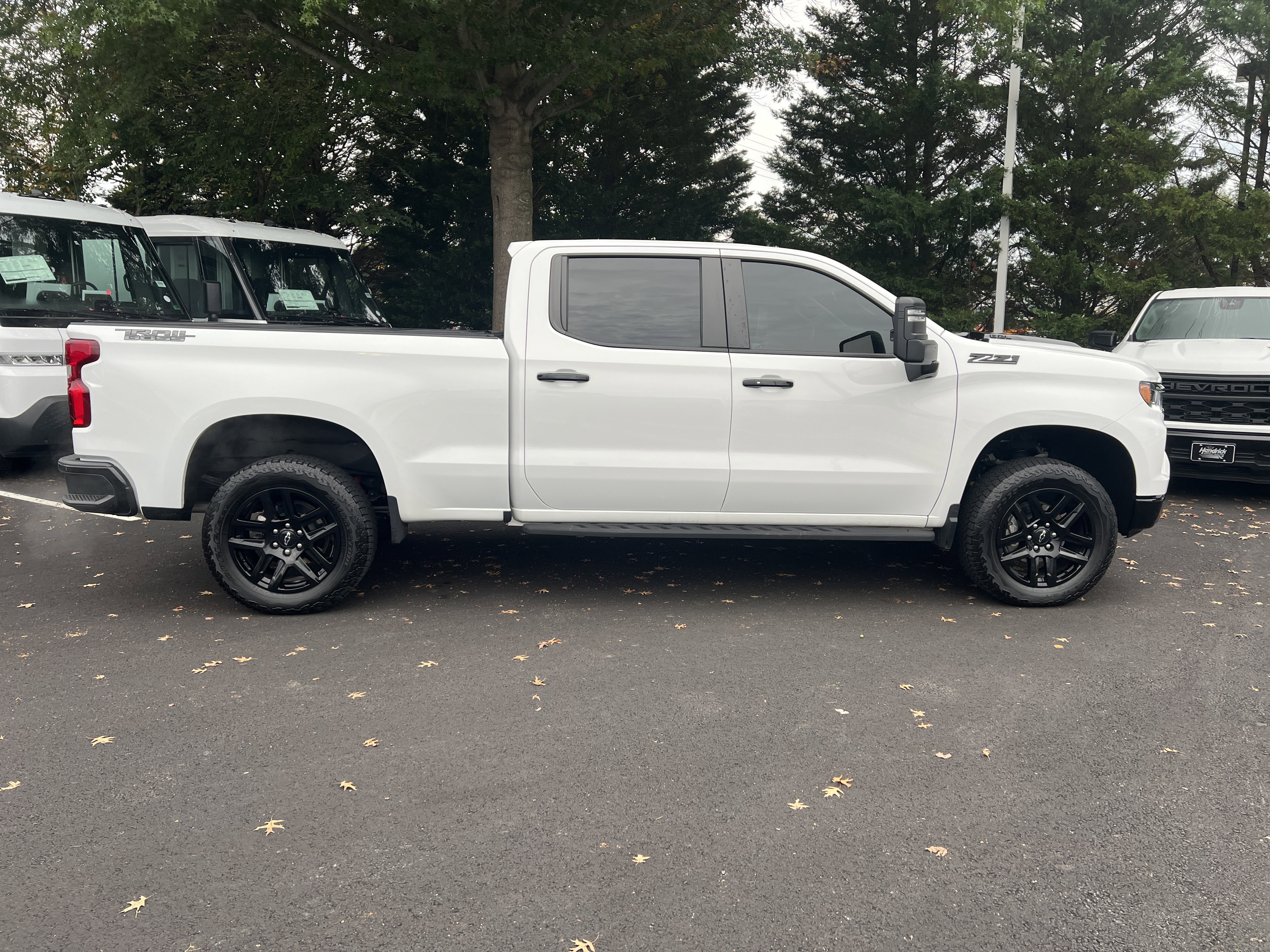 Certified 2024 Chevrolet Silverado 1500 LT Trail Boss w/ Convenience Package II image 11