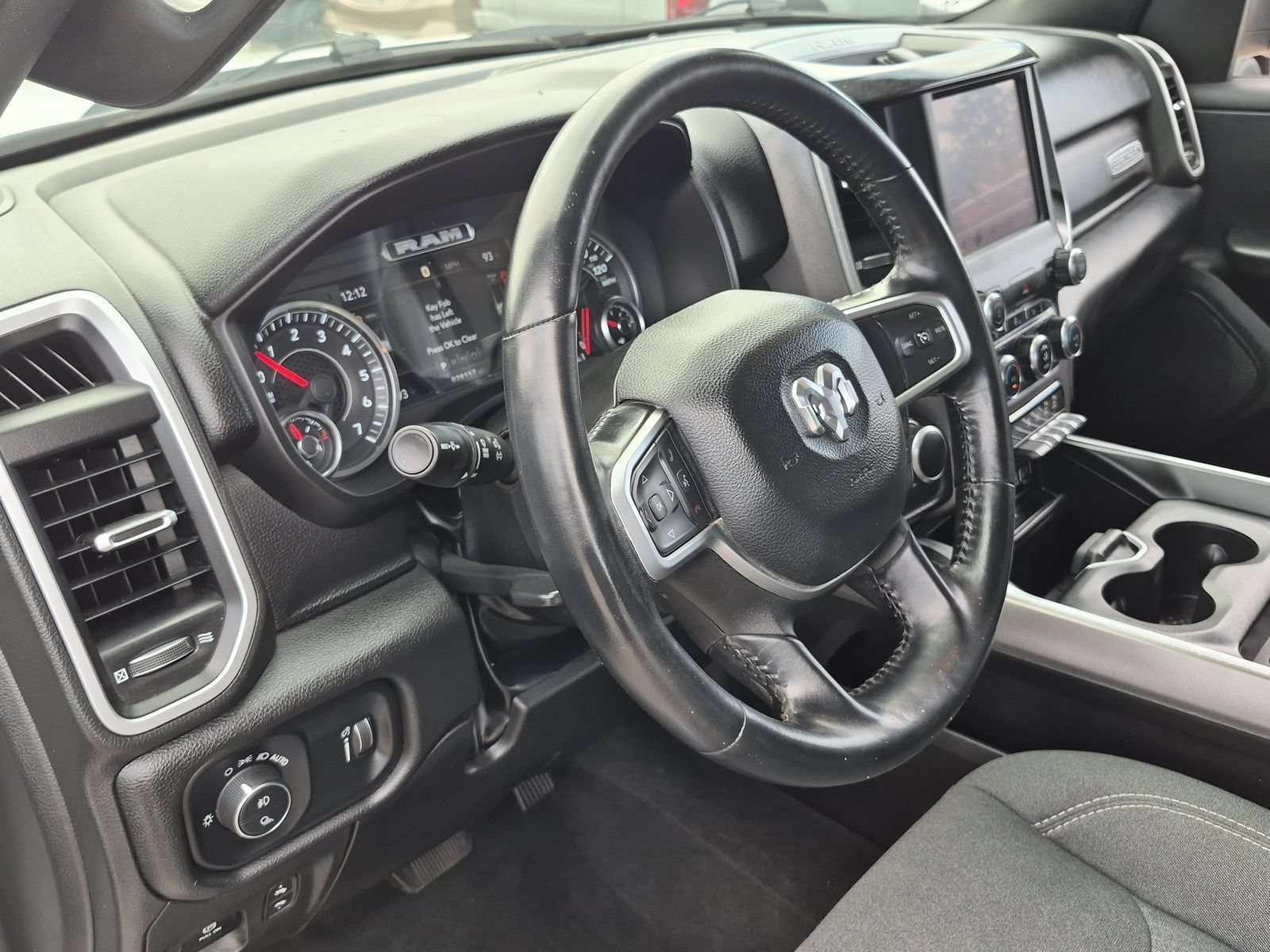 Used 2022 RAM 1500 Big Horn AWD/4WD image 11