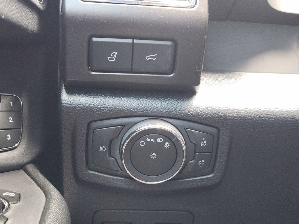 Used 2019 Ford Expedition Limited w/ Equipment Group 301A RWD image 20