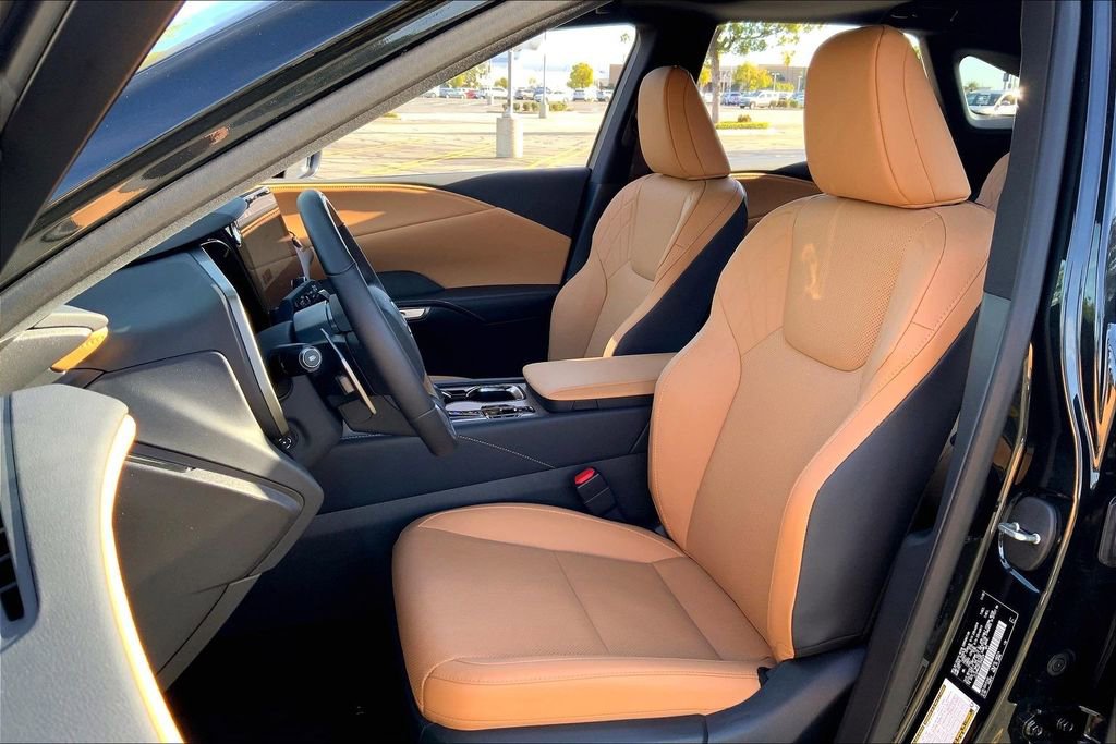 Used 2026 Lexus RX 350 Premium w/ Accessory Package (K3) image 10