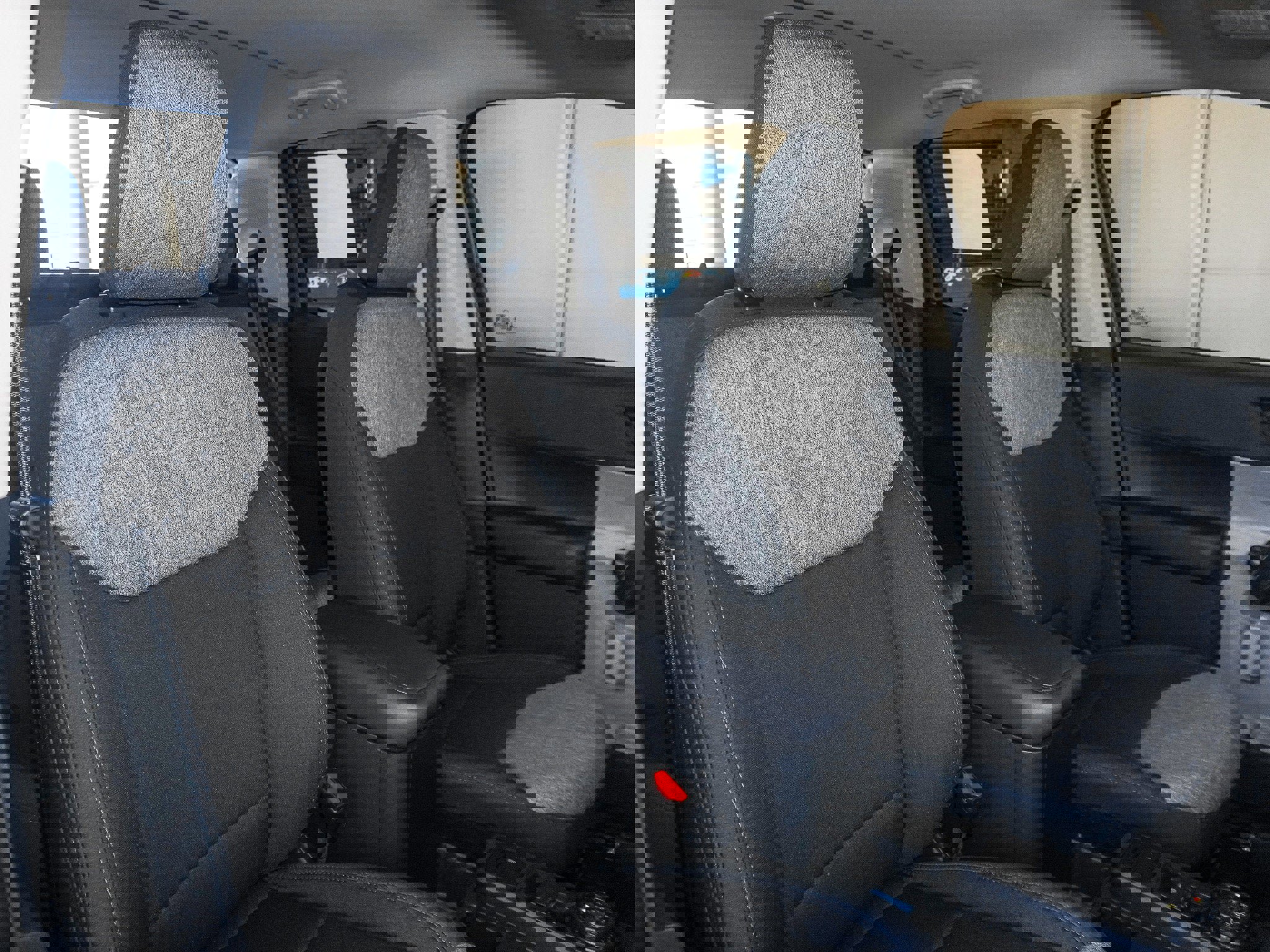 New 2025 Ford Maverick XLT image 41