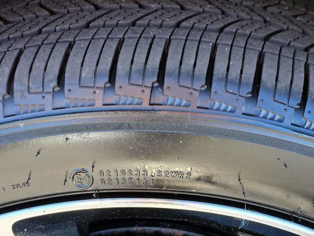 Certified 2025 Nissan Kicks SR w/ Illumination Package image 11