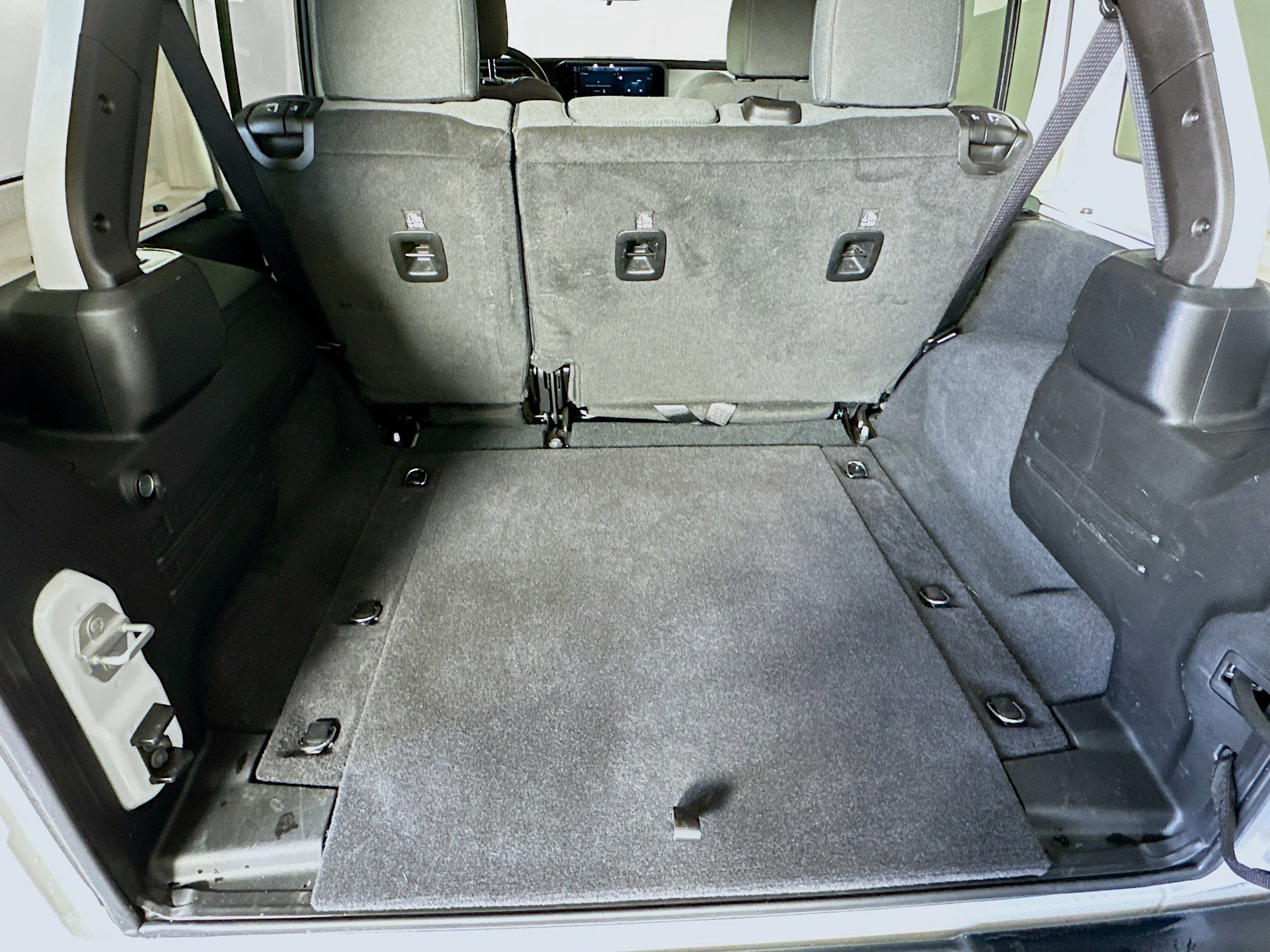 Used 2025 Jeep Wrangler Sport S image 27