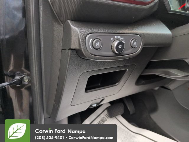 Used 2021 Chevrolet TrailBlazer RS w/ Convenience Package AWD/4WD image 13