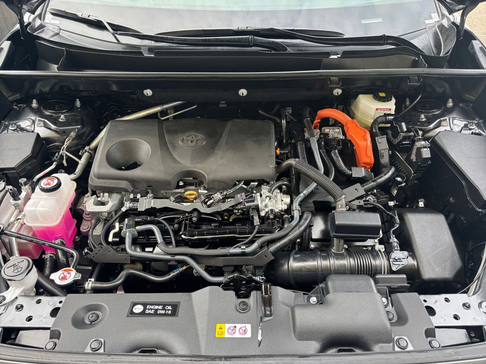 Used 2025 Toyota RAV4 LE image 28