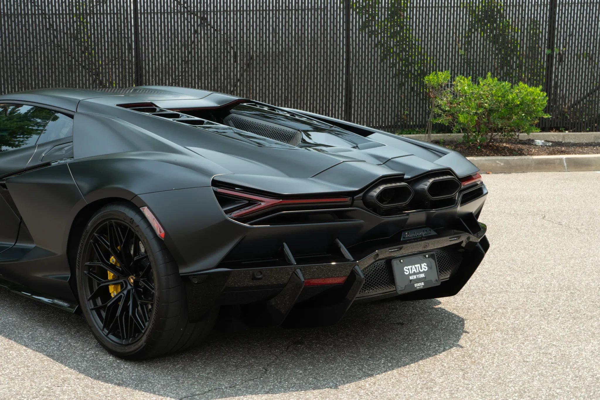Used 2024 Lamborghini Revuelto AWD/4WD image 43