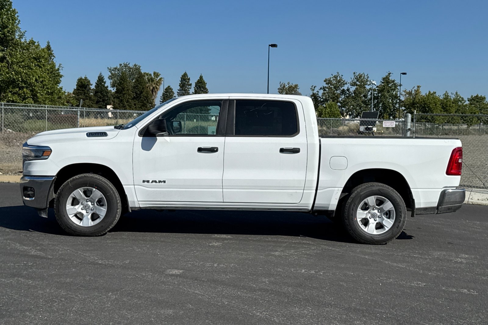 New 2026 RAM 1500 Big Horn AWD/4WD image 6