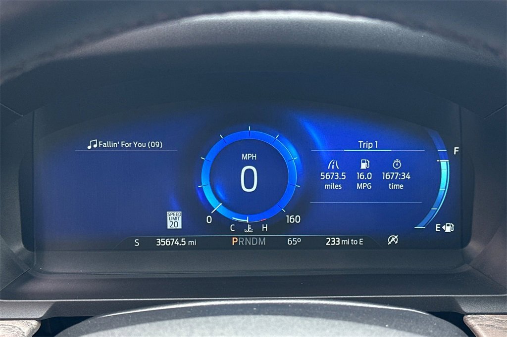 Used 2020 Ford Explorer Platinum w/ Premium Technology Package image 24