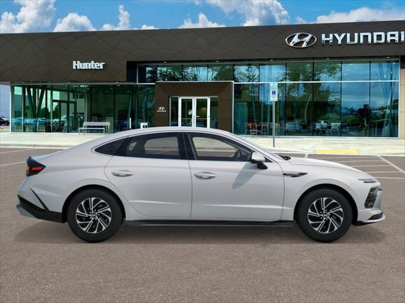 New 2026 Hyundai Sonata Blue FWD image 7