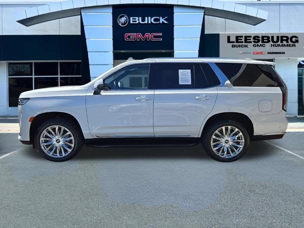 Used 2024 Cadillac Escalade Premium Luxury AWD/4WD image 4