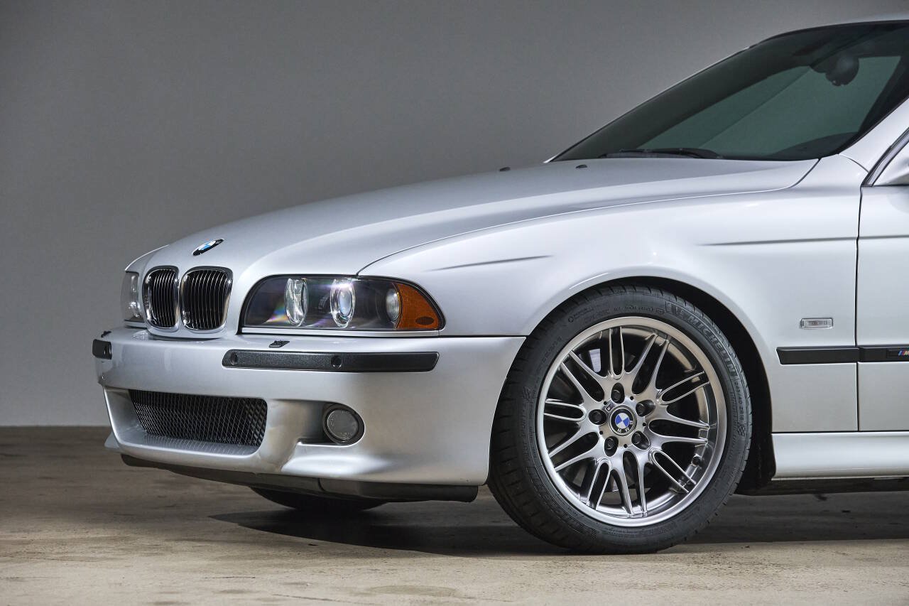 Used 2003 BMW M5 RWD image 15