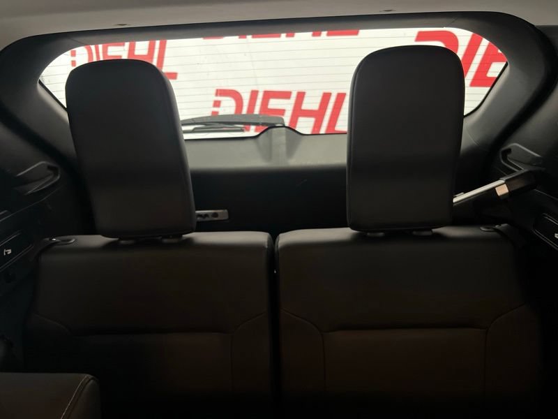 Used 2024 Mitsubishi Outlander SEL AWD/4WD image 16