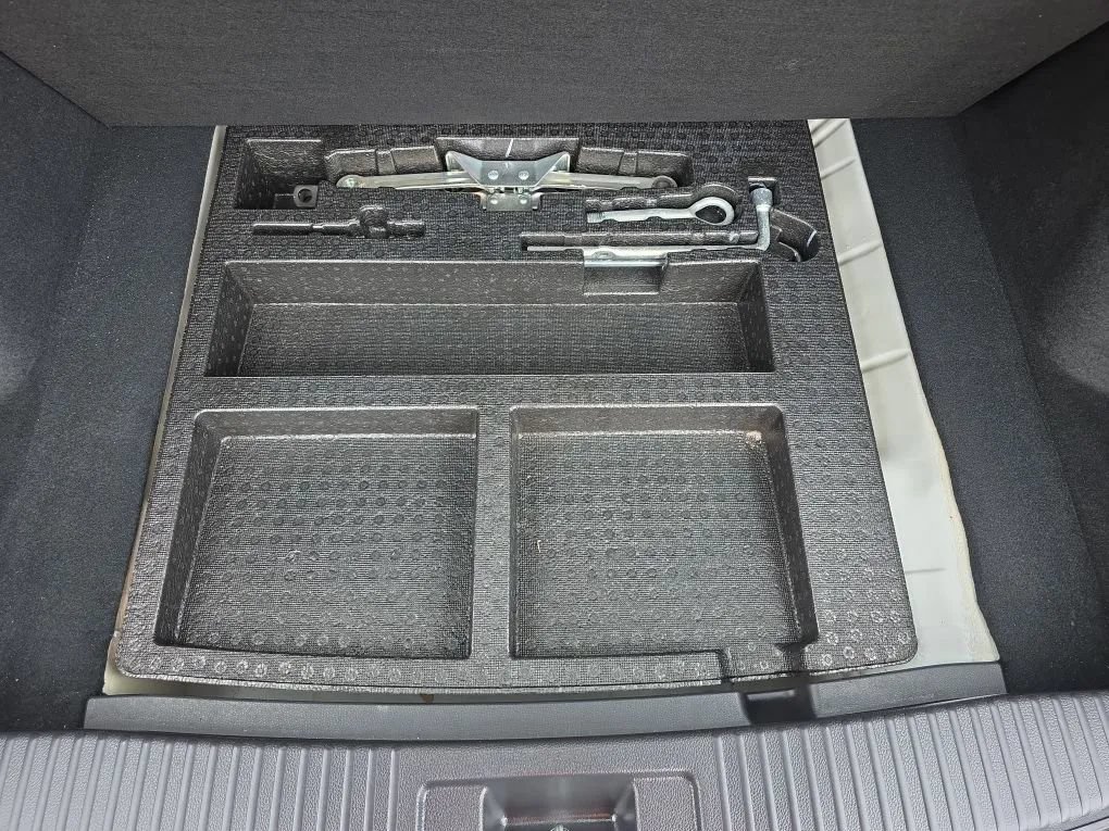 Used 2018 Honda HR-V EX image 46