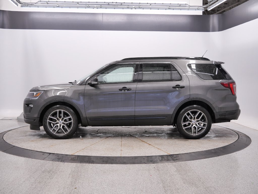 Used 2018 Ford Explorer Sport w/ Equipment Group 401A AWD/4WD image 2