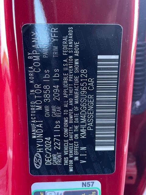 Used 2025 Hyundai Elantra Sport FWD image 34