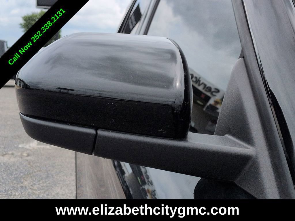 Used 2024 Ford Explorer XLT w/ Equipment Group 202A AWD/4WD image 11