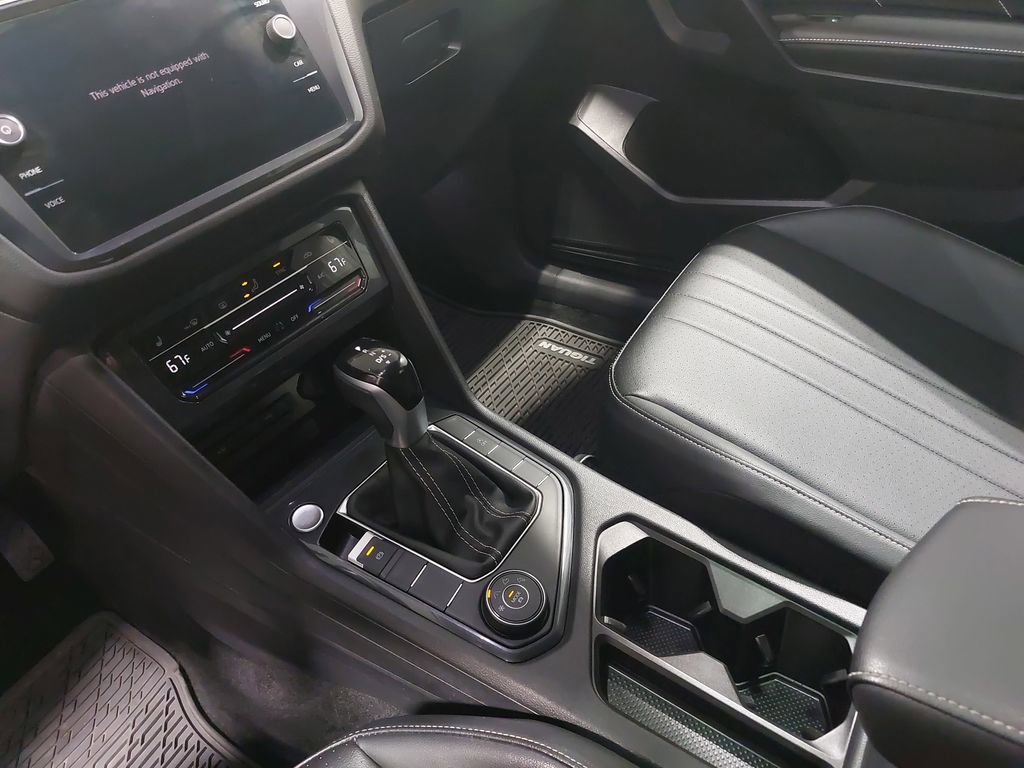 Used 2023 Volkswagen Tiguan SE image 25