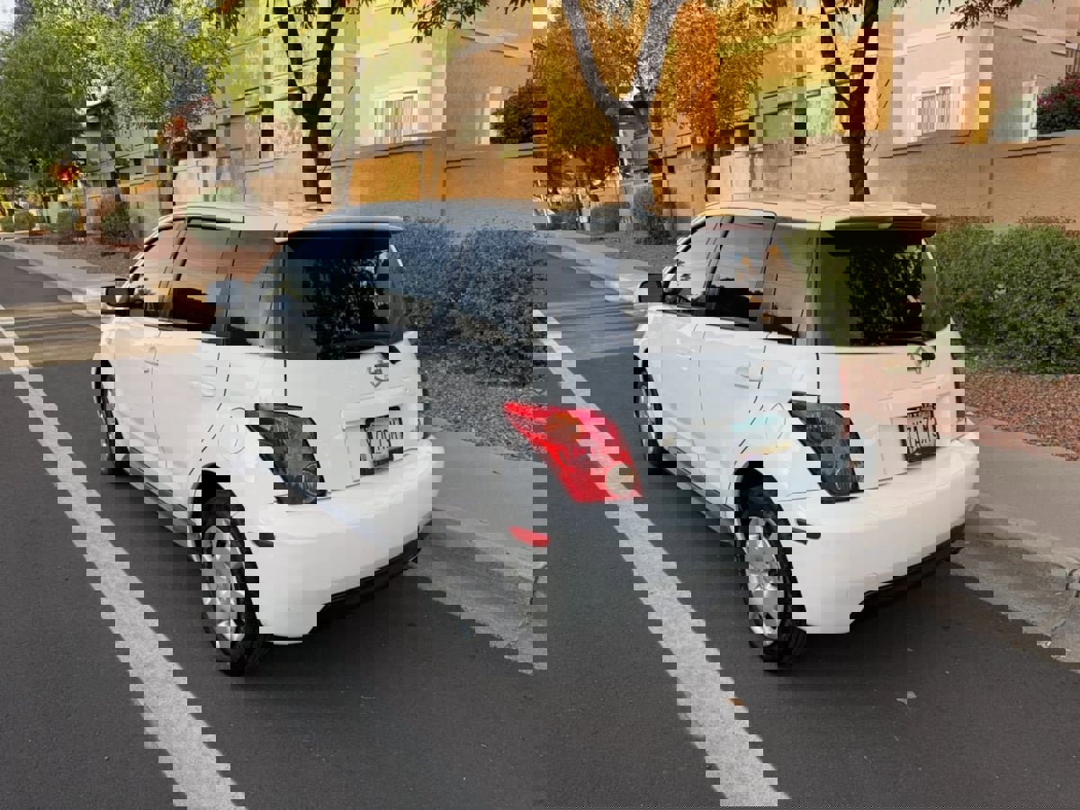 Used 2005 Scion xA image 3