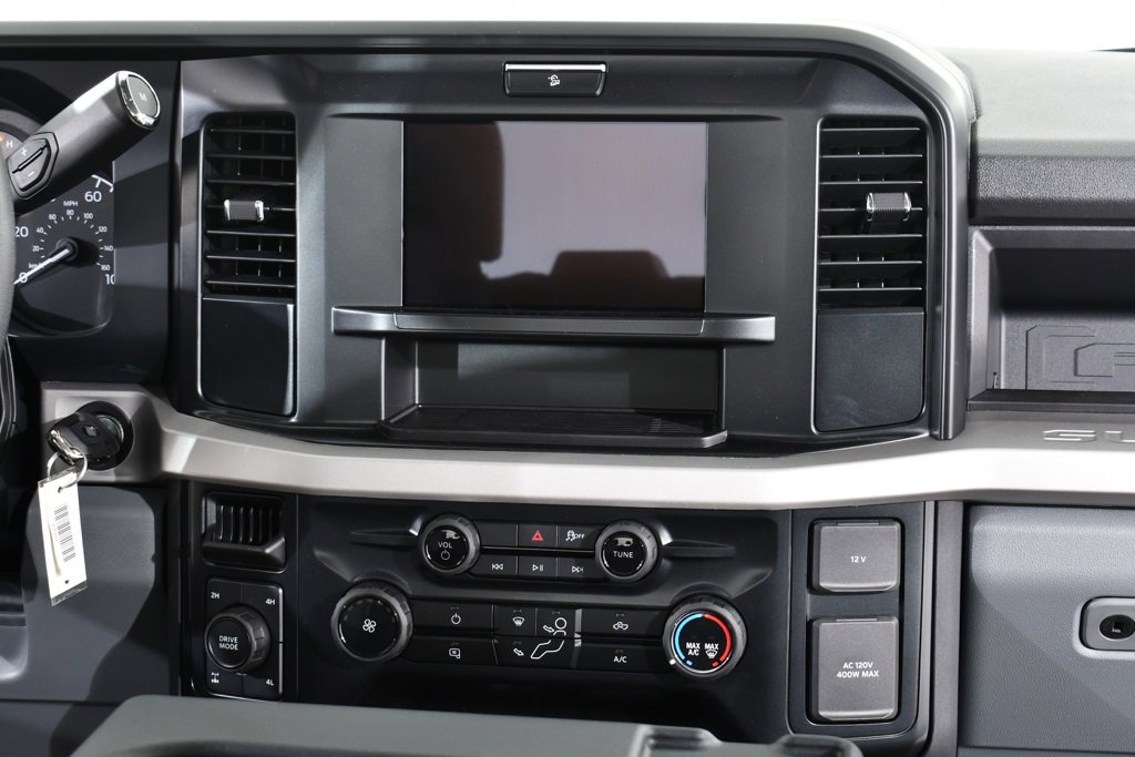 New 2026 Ford F250 XL w/ XL Off-Road Package image 9