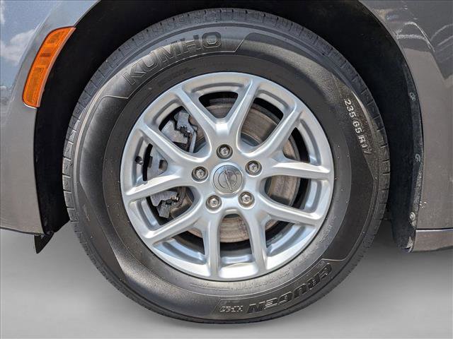 Used 2020 Chrysler Pacifica Touring-L FWD image 21