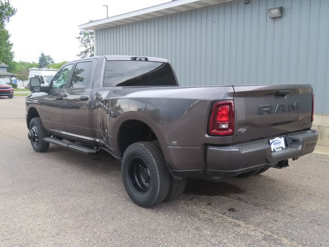 New 2026 RAM 3500 Big Horn AWD/4WD image 9