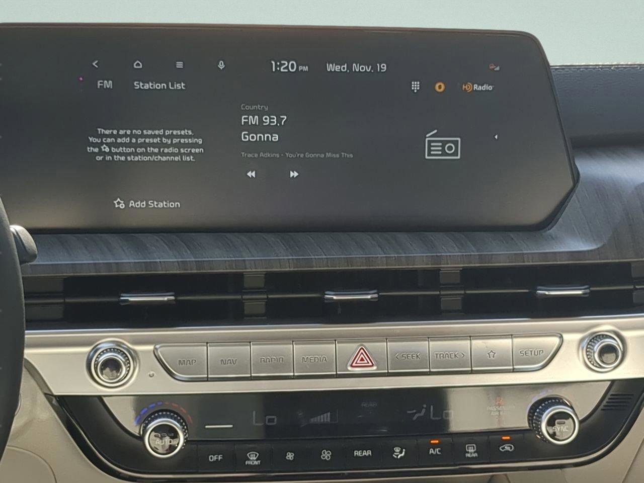 Certified 2025 Kia Telluride EX image 16