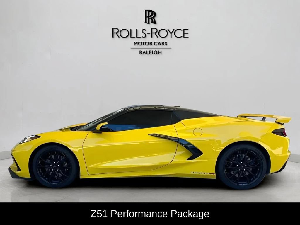 Used 2025 Chevrolet Corvette Stingray Premium Conv w/ Z51 Performance Package RWD image 8