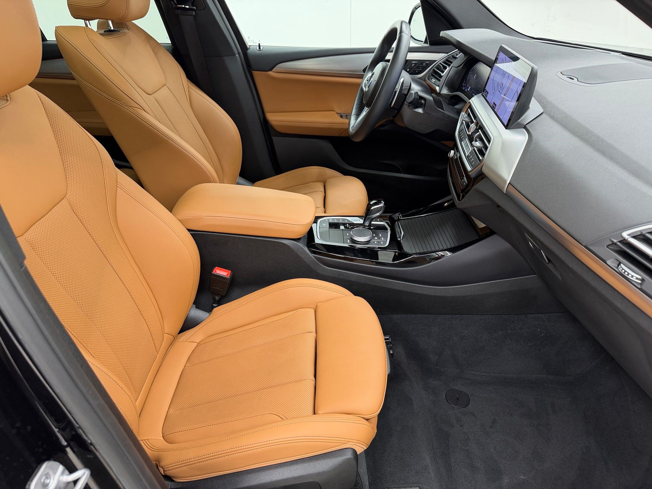 Certified 2024 BMW X3 xDrive30i w/ Premium Package AWD/4WD image 24