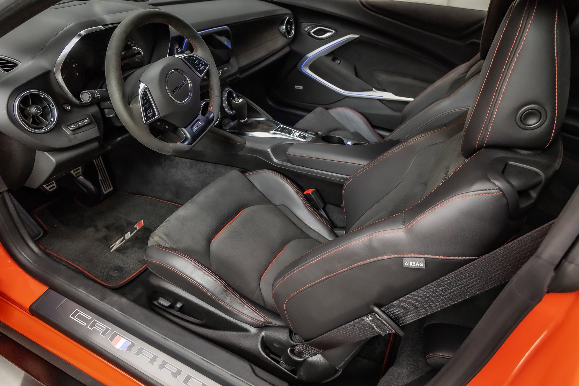 Used 2021 Chevrolet Camaro ZL1 image 2