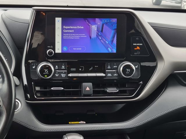 Used 2023 Toyota Highlander XLE image 24