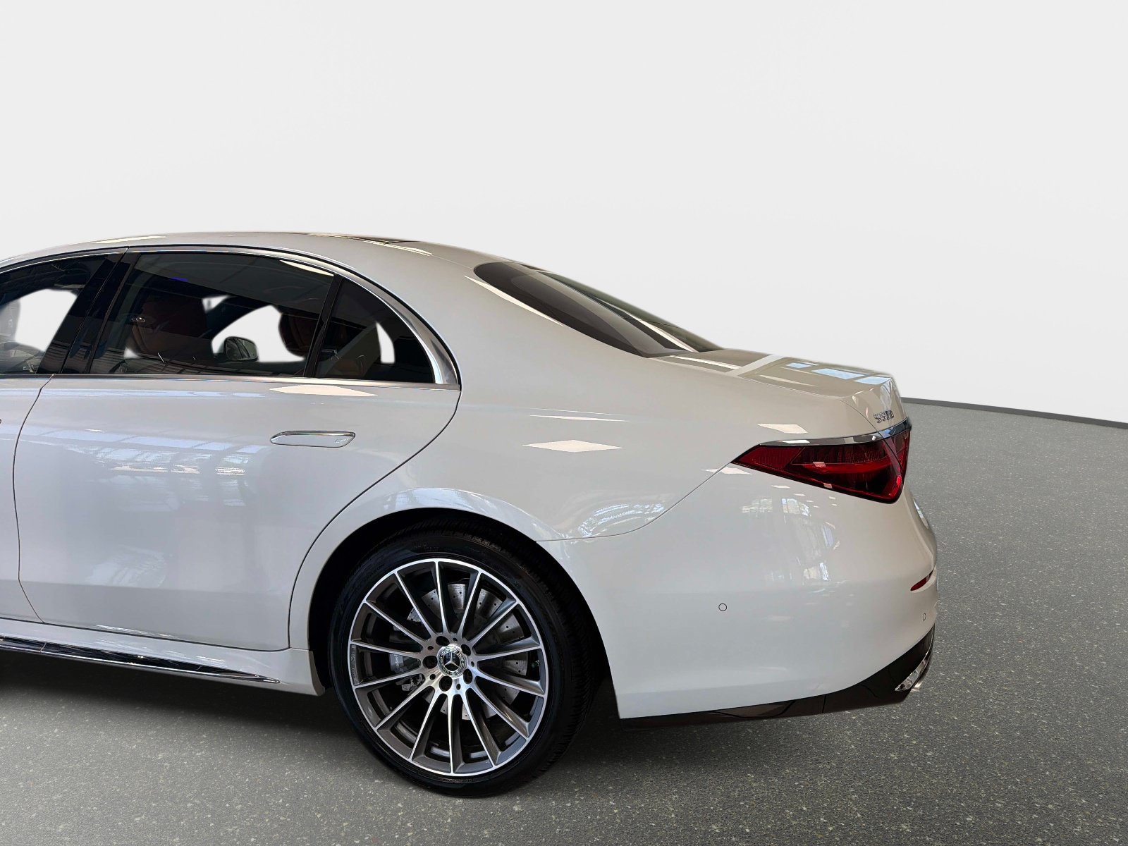 New 2026 Mercedes-Benz S 500 4MATIC image 7